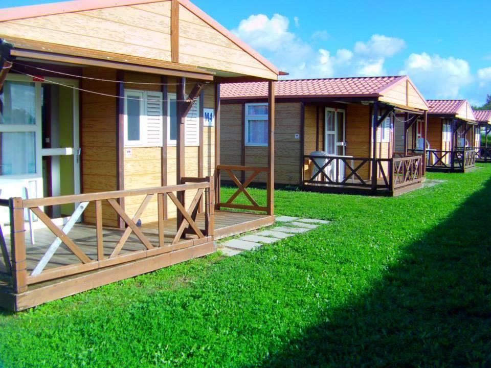 Hotel Parque De Campismo Da Ilha Do Pessegueiro Porto Covo Habitación foto