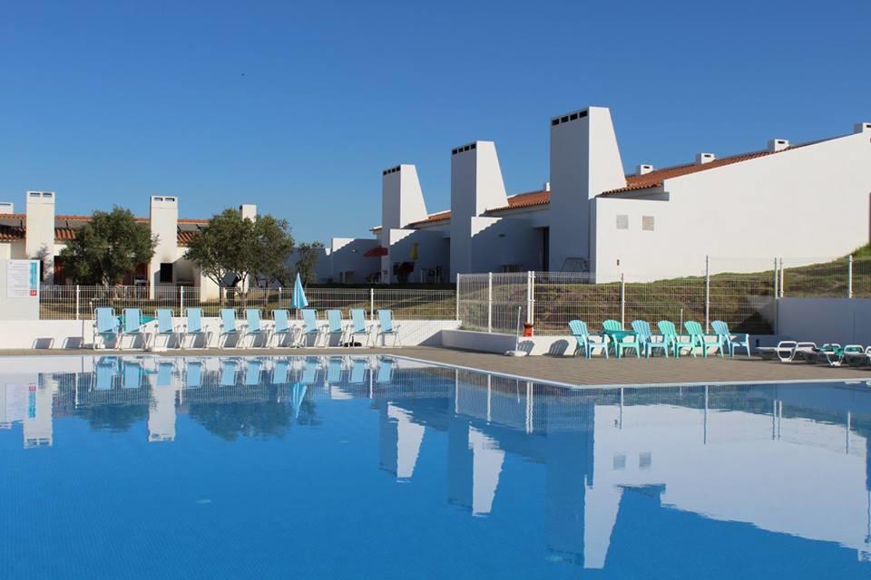 Hotel Parque De Campismo Da Ilha Do Pessegueiro Porto Covo Exterior foto